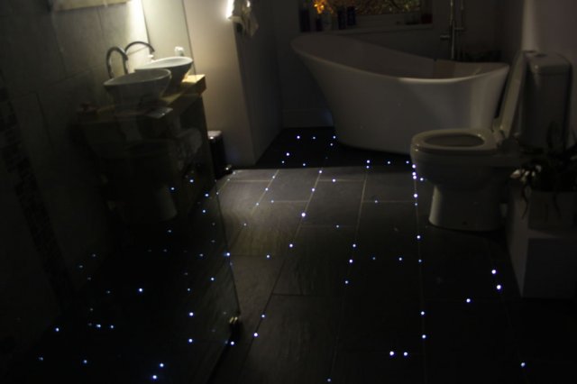 Як зробити "зоряну підлогу" у ванній кімнаті