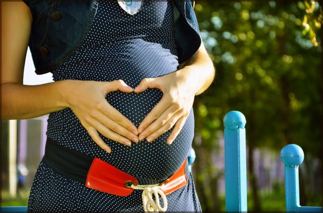 Чоловіки зможуть народжувати: медики навчилися пересаджувати матку