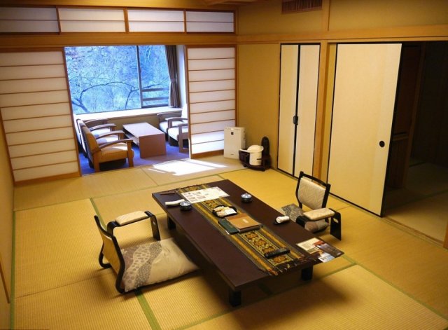 Японський готель, що вже 1311 років приймає гостей (фото)