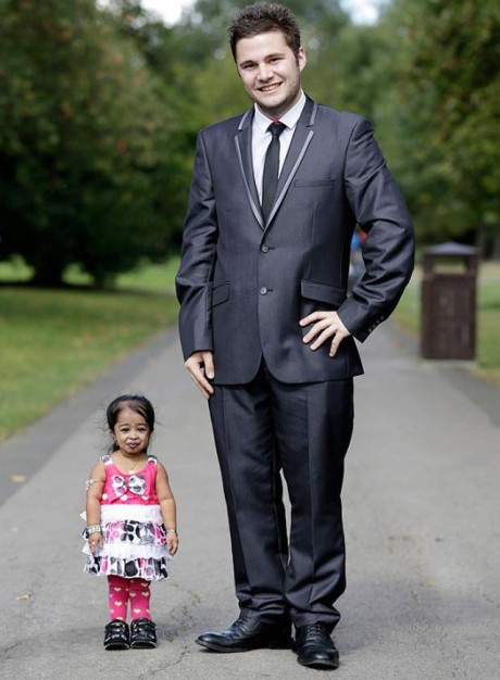 Найменша в світі жінка (фото)