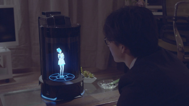 Японці розробили електронну дружину - вайфу (відео)