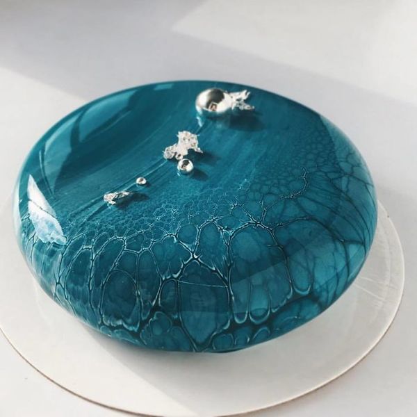 Глазуровані дзеркальні торти (фото)