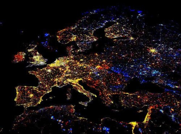 NASA опублікувала захоплюючий нічний знімок Європи з МКС