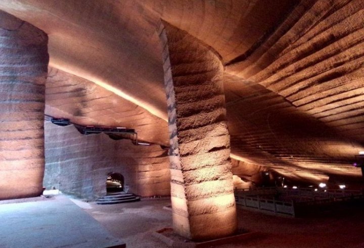 Таємниці загадкових печер Лун'ю (фото)