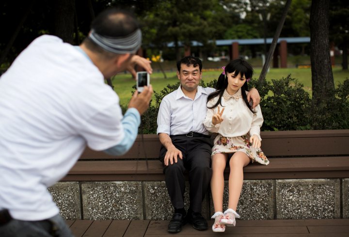 Японські чоловіки заводять собі секс-ляльок замість жінок (фото)