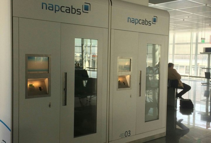 Спальні кабіни в аеропорту (фото)