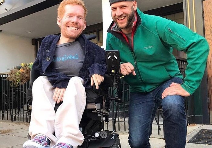Як четверо хлопців допомогли другу-інваліду побачити світ (фото)