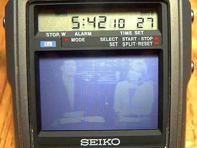 Перший в світі наручний годинник з телевізором з 80-х