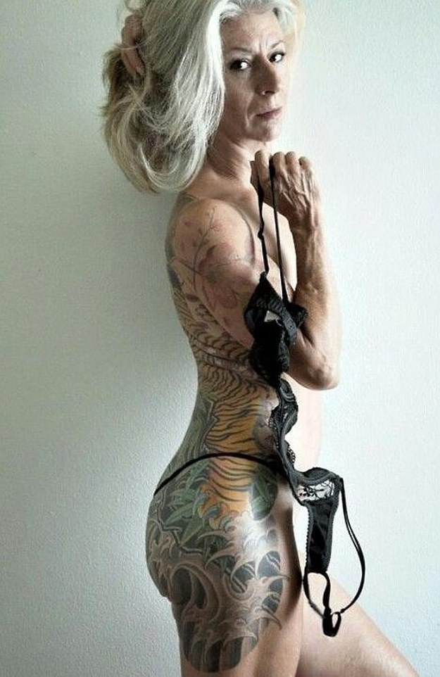 Як виглядають татуювання через 40 років (фото)