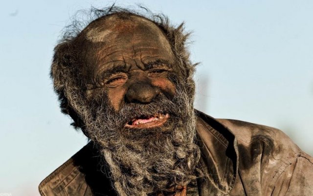 Чоловік, що не мився 60 років (фото)
