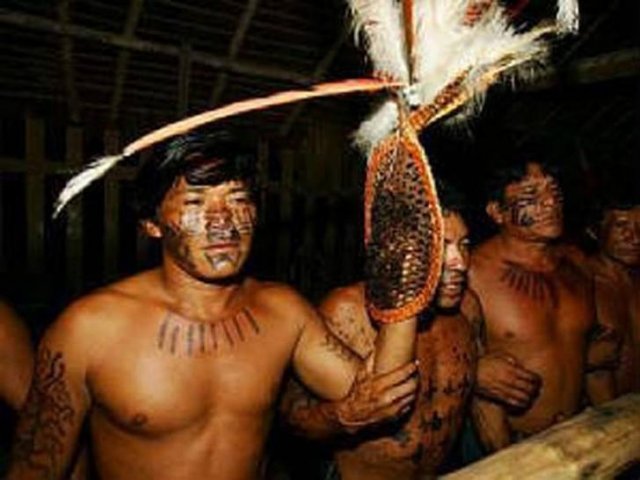 10 шокуючих сексуальних традицій племен і народів світу