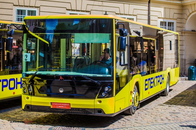 У Львові курсуватимуть нові автобуси ЕЛЕКТРОН (фото)