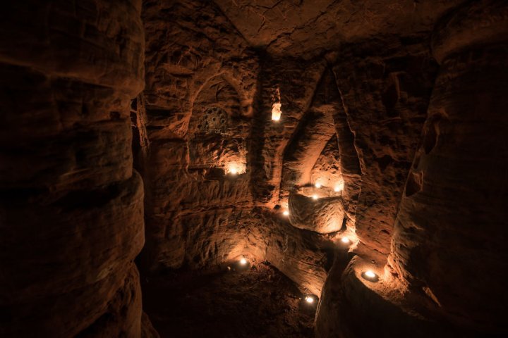 Кроляча нора виявилася входом в покинуту 700-річну печеру тамплієрів (фото, відео)