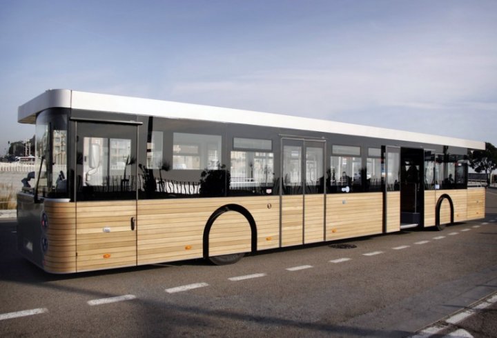 Двосторонній французький автобус Cobus DES (фото)