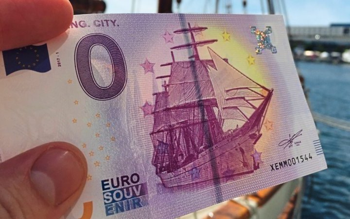 У Німеччині надрукували партію купюр номіналом нуль євро (фото)