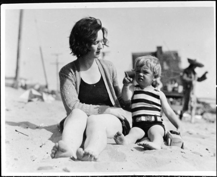 25 фото Норми Джин Мортенсон, до того, як вона стала Мерилін Монро