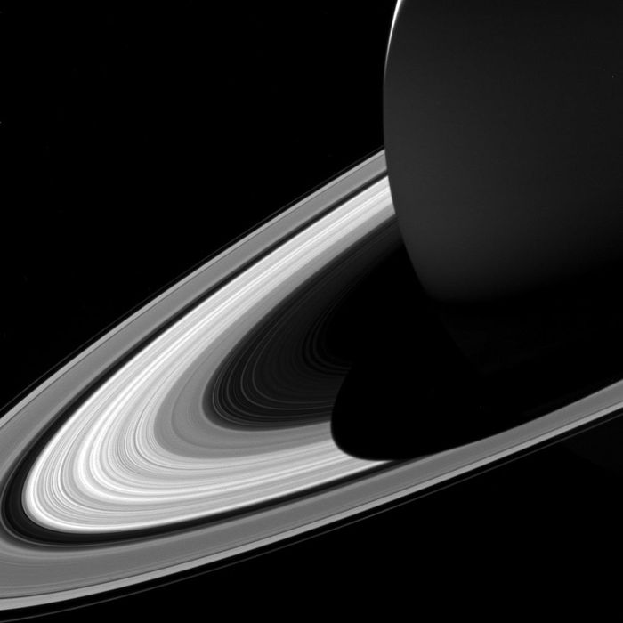 Фантастичні фото Сатурна, зроблені під час місії Cassini (фото)