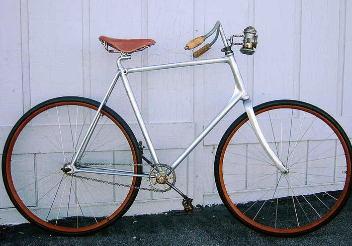 Історія алюмінієвого велосипеда (фото)