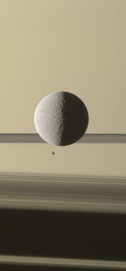 Зображення Сатурна, зроблені з апарата Кассіні (фото)