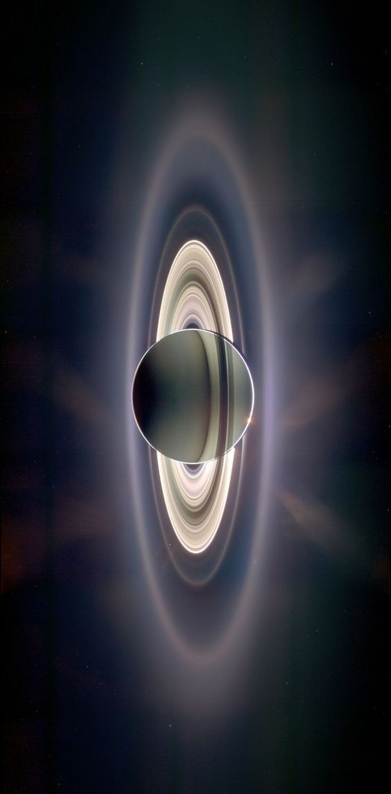 Зображення Сатурна, зроблені з апарата Кассіні (фото)