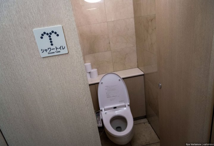 Як виглядають туалети в Японії (фото)