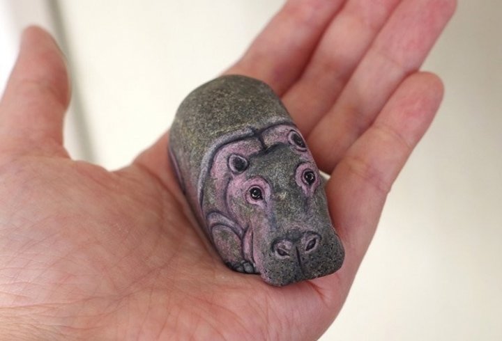 Японка перетворює камені в чарівних тварин (фото)