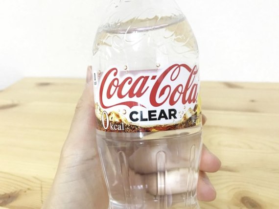 Coca-Cola випустила в Японії прозору колу (фото)