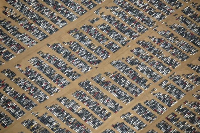 Пустеля, де помирають 300 000 автомобілів і цілий парк авіалайнерів