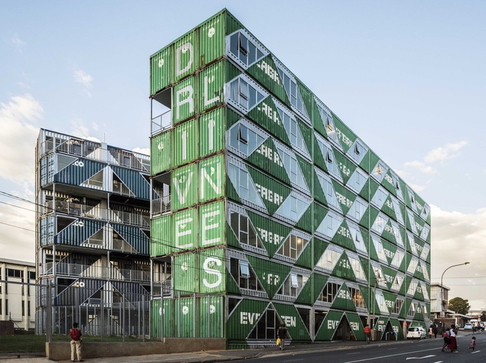 «Доступне житло» - контейнерні багатоповерхівки в Йоганнесбурзі (фото)