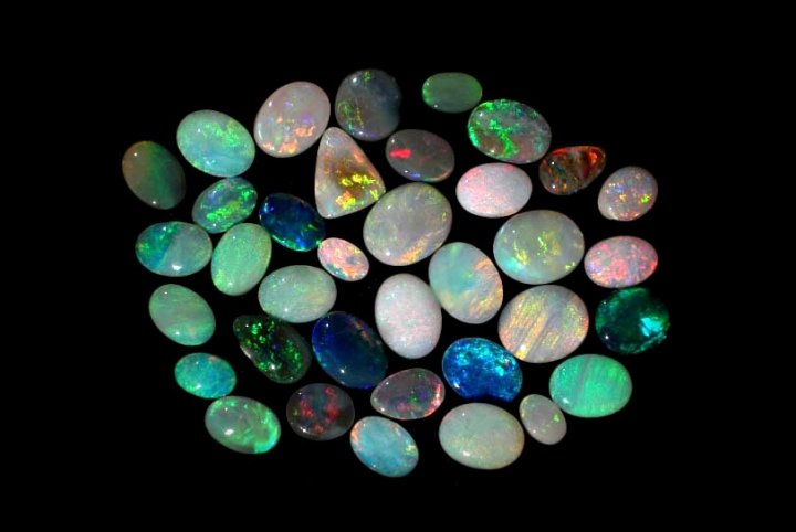 ТОП-20 найдорожчих каменів в світі (фото)
