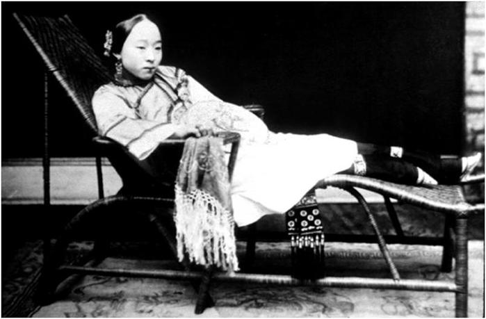 Ніжки «Золотий лотос»: варварські традиції Китаю (фото)