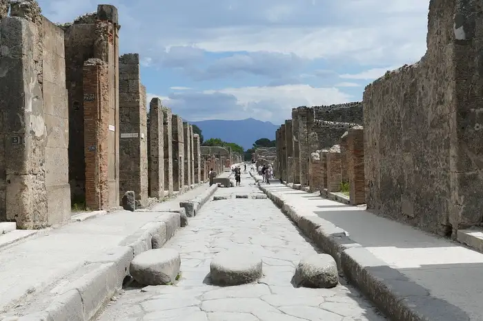 Феномен римських доріг: Як вони змогли зберегтися більше 2000 років і чому використовуються досі